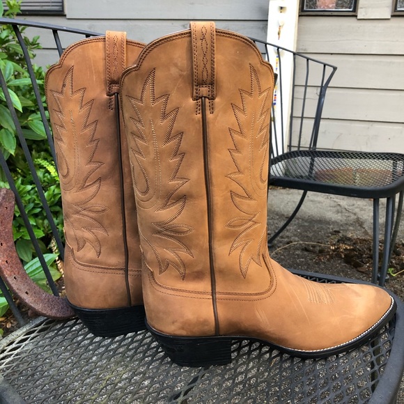 Ariat Shoes - NEW Ariat 11B Women’s